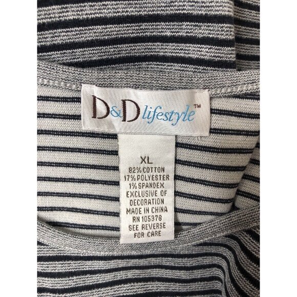 D & D Womens Top Size XL Black Gray Striped Short Sleeves Shirt Summer Casual - Picture 4 of 4